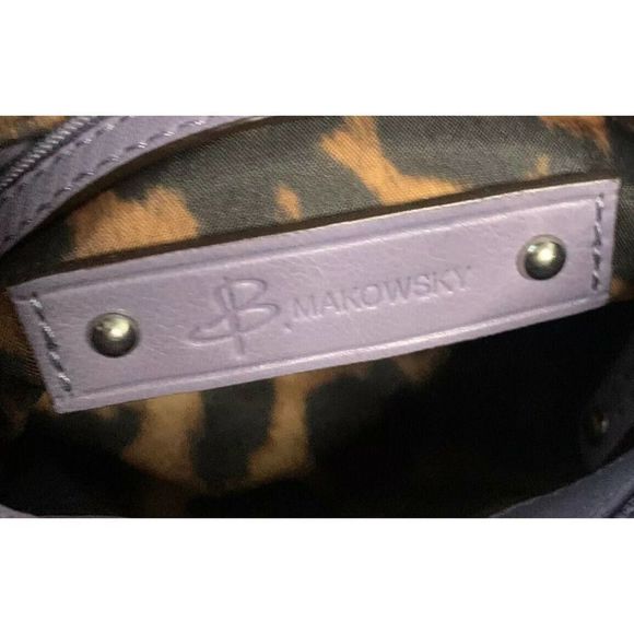 B Makowsky Lavender Purple Small Crossbody Shoulder Bag Genuine Leather EUC - Picture 6 of 8